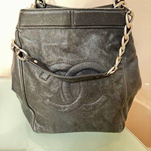 CHANEL Quilted Caviar Black Leather Large Shopping Tote Bag Pre owned EXCELLENT